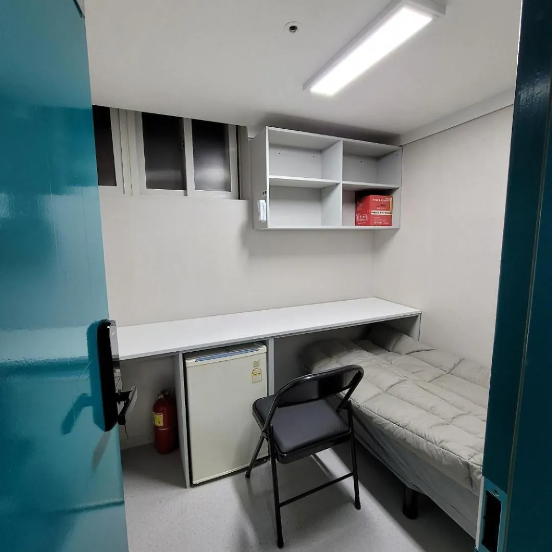 Female Only - Coco Stay Jongno Hyehwa Station Seoul